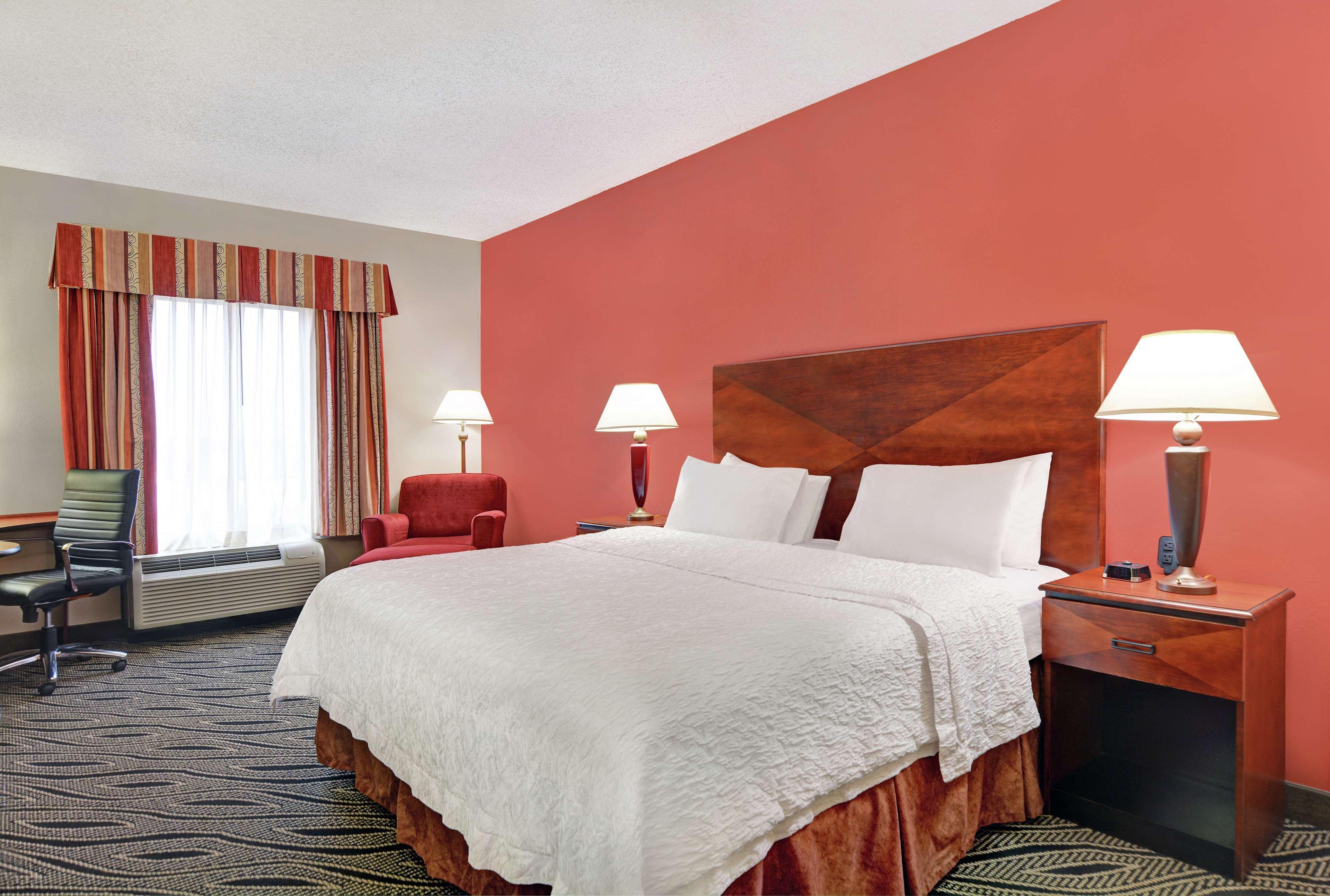 Hampton Inn Fayetteville Exterior photo