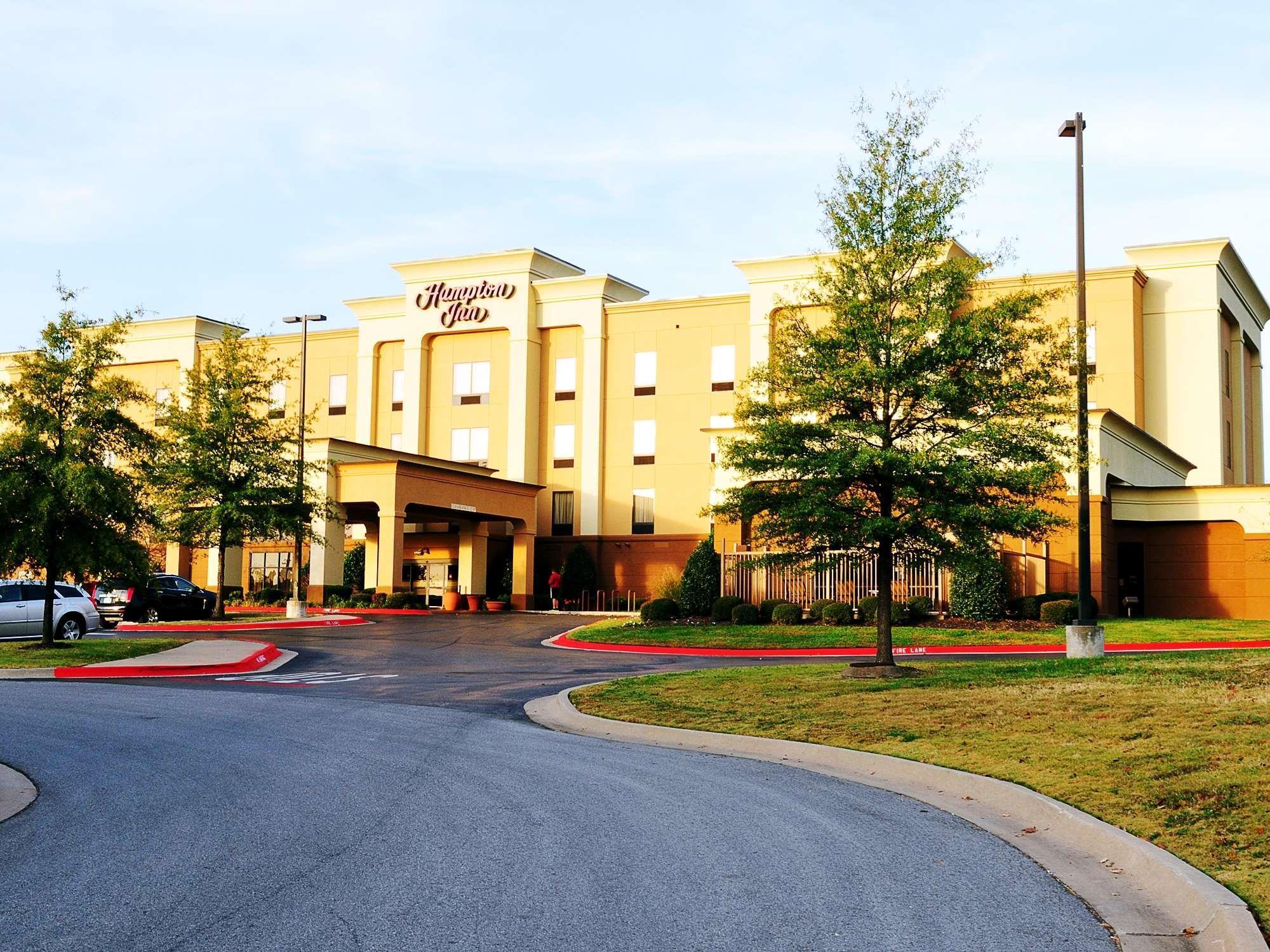 Hampton Inn Fayetteville Exterior photo