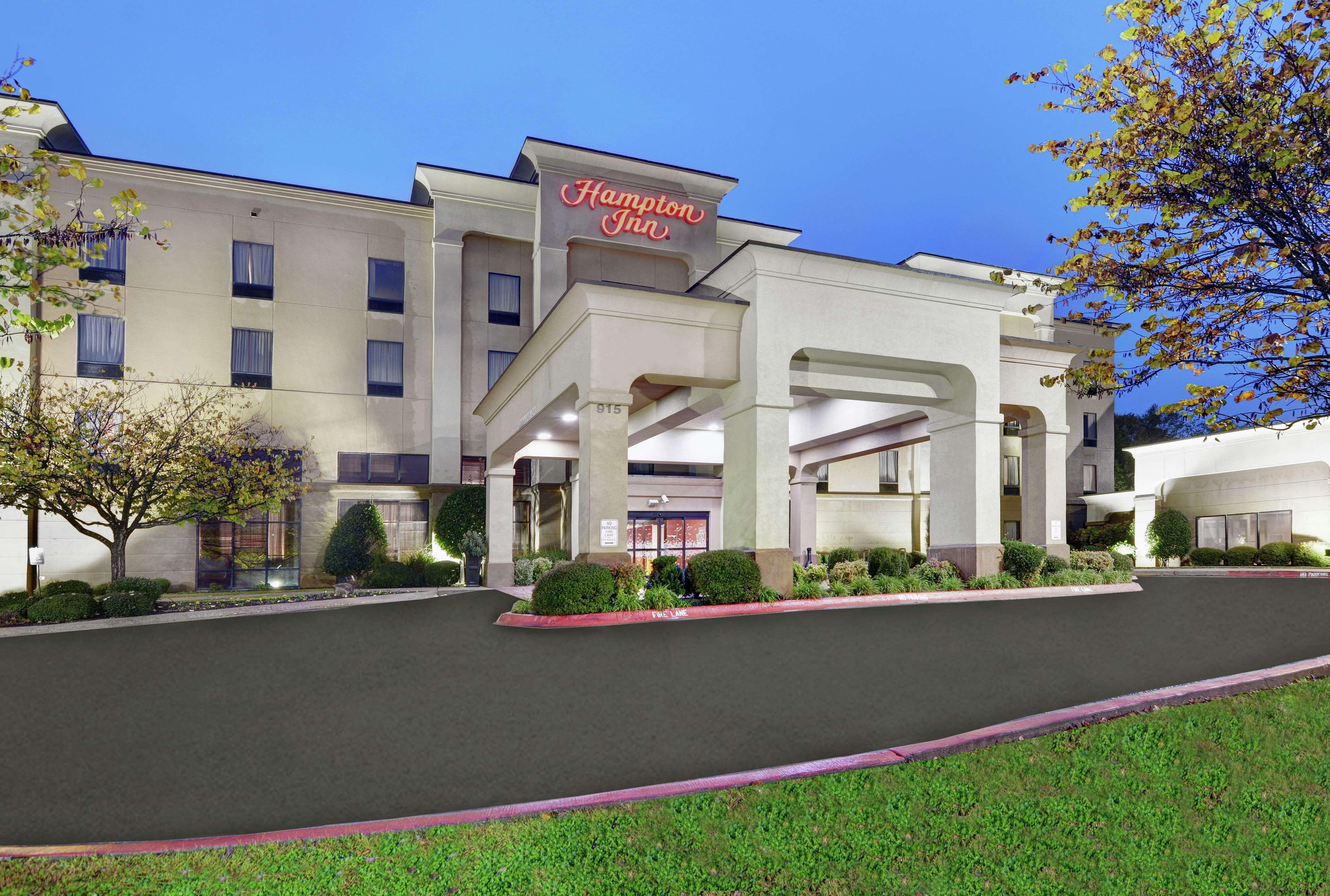 Hampton Inn Fayetteville Exterior photo
