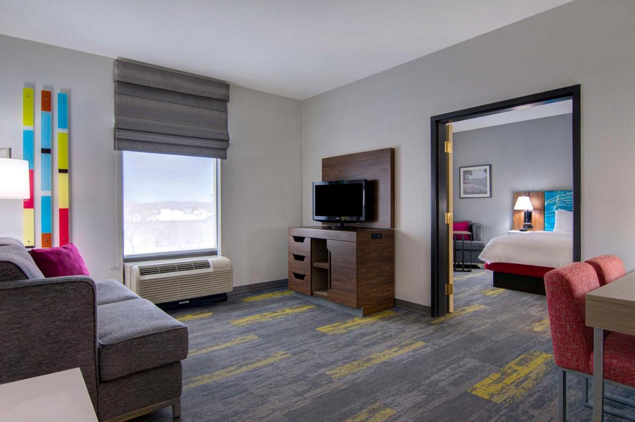 Hampton Inn Fayetteville Exterior photo