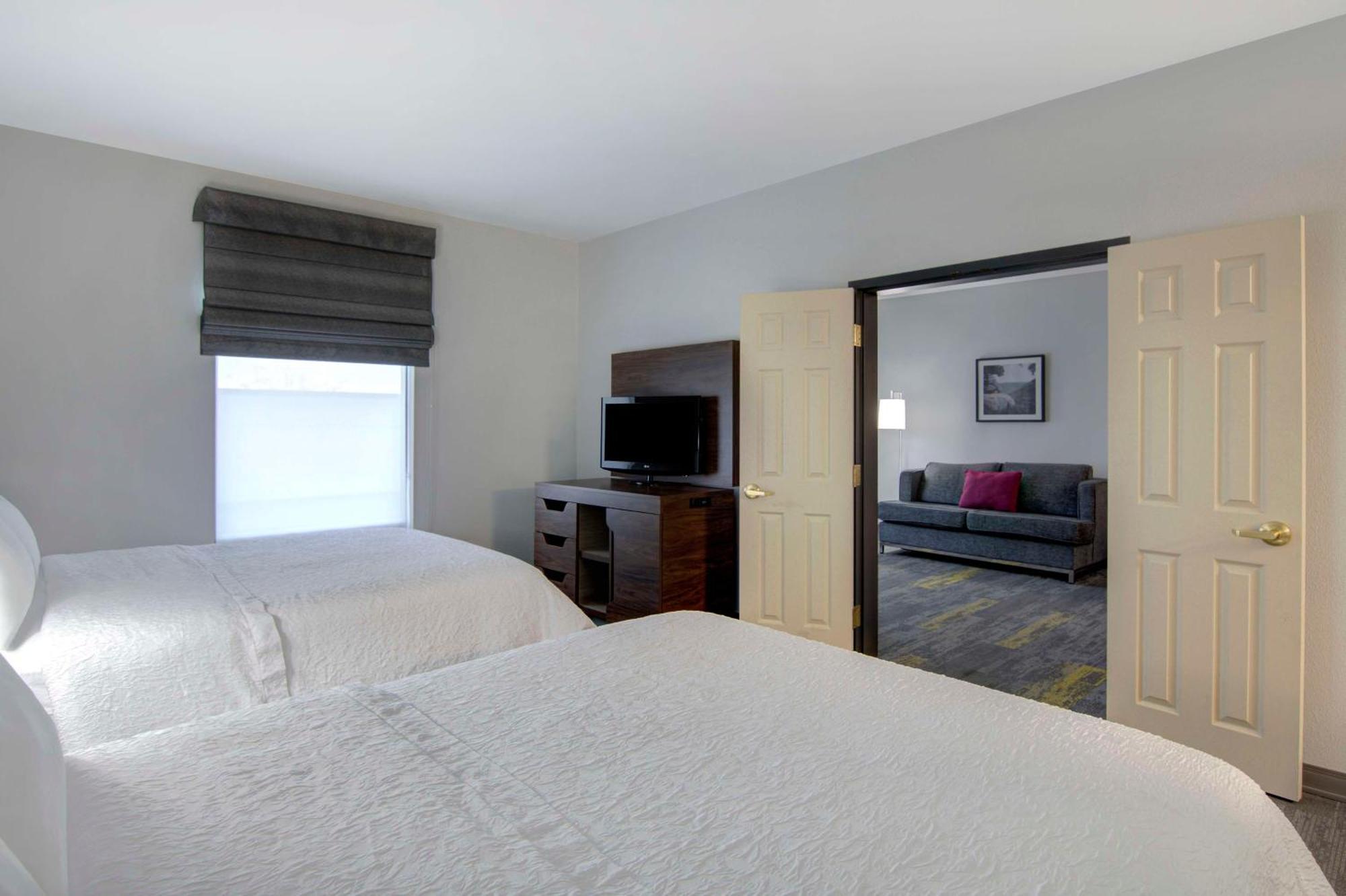 Hampton Inn Fayetteville Exterior photo